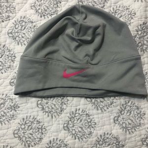 Nike Womens lightweight beanie